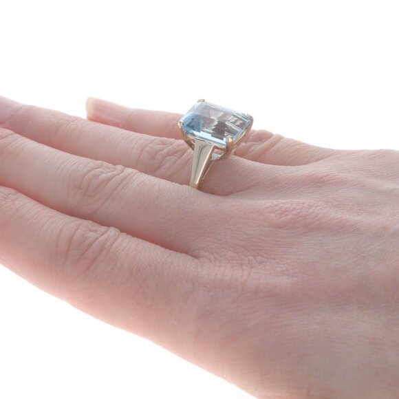 Yellow Gold Aquamarine Cocktail Solitaire Ring - 14k Emerald 7.21ct - Picture 4 of 6